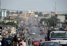 Des femmes de Bouaké formées à l’utilisation du guide pratique sur l’alerte précoce et les réseaux d’information