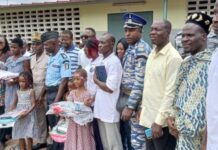 Béoumi-Tortiya : La compagnie fruitière offre des kits scolaires aux élèves