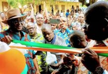 Un opérateur économique offre trois salles de classe à une école primaire de Bouaké